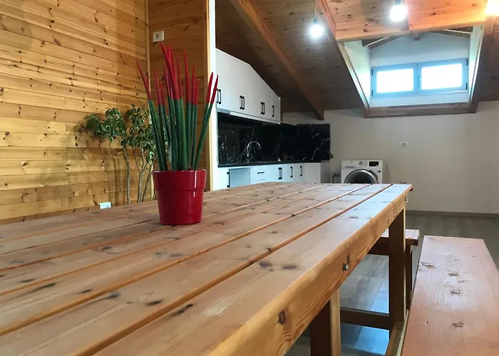 Wooden Vakantiehuis Bamatat