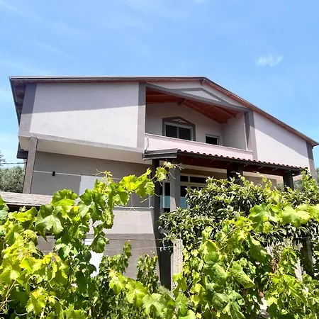 Wooden Casa de Férias Bamatat